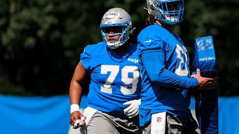 Brad Denny on X: "Former ASU center Leif Fautanu at Lions' rookie minicamp  today (📷/Lions) https://t.co/ykavD5wmNl" / X