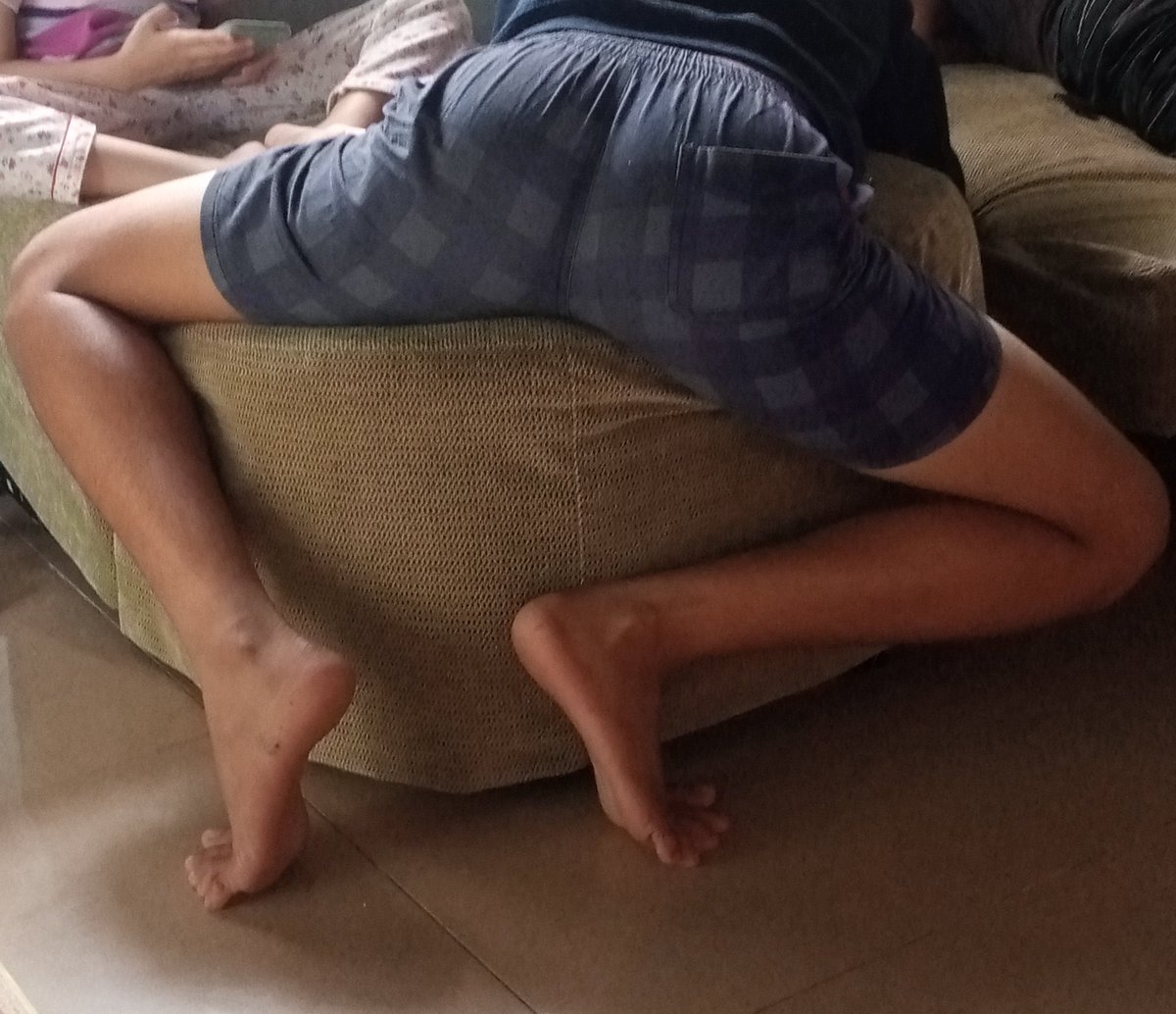 elhsi4's tweet photo. wanna feel it babe 🤏 https://t.co/vvxgKLSpNw