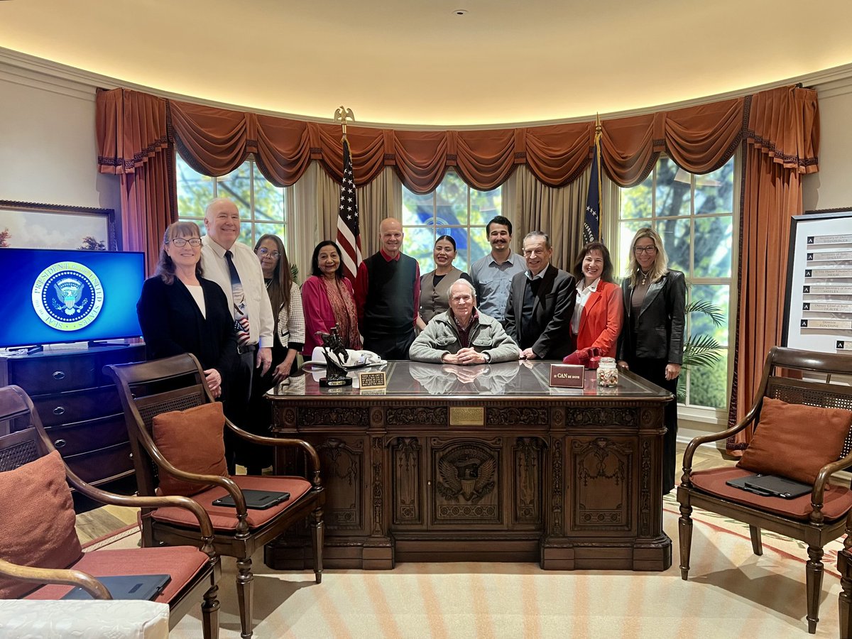 RonaldReaganEDU's tweet image. This #TeacherAppreciationWeek, we’re proud to celebrate the educators who bring the @RonaldReagan Leadership Center to life—mentoring students through hands-on simulations that build leadership and communication skills. Thank you for inspiring the next generation! 🇺🇸👏