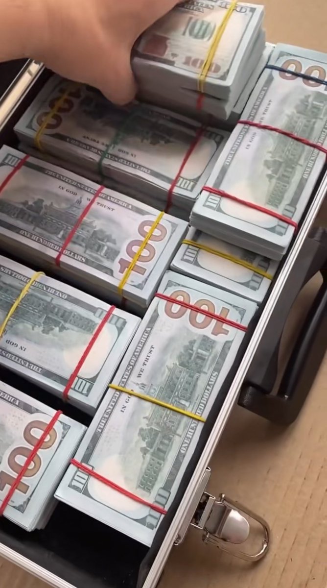 CastroEdwin32's tweet image. You&apos;re really lucky to be among my winners. The US MEGA MILLIONS jackpot lottery win literally changed my life, and I thought, why not help others out there too with the little that I can? I mean, it&apos;s not bad after all; I was nothing before I won the lottery.