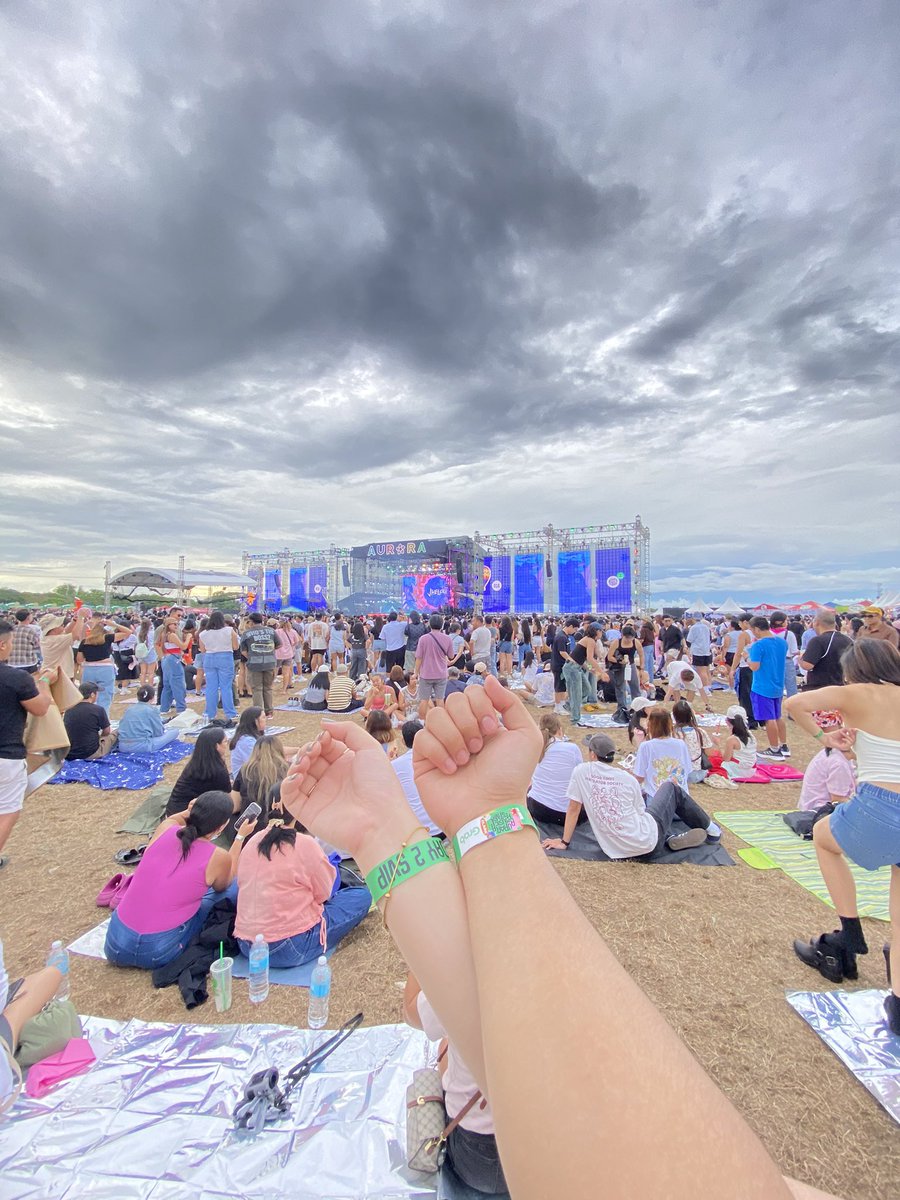 JesnoahThady's tweet photo. Aurora Festival https://t.co/BdpmBB9KBS