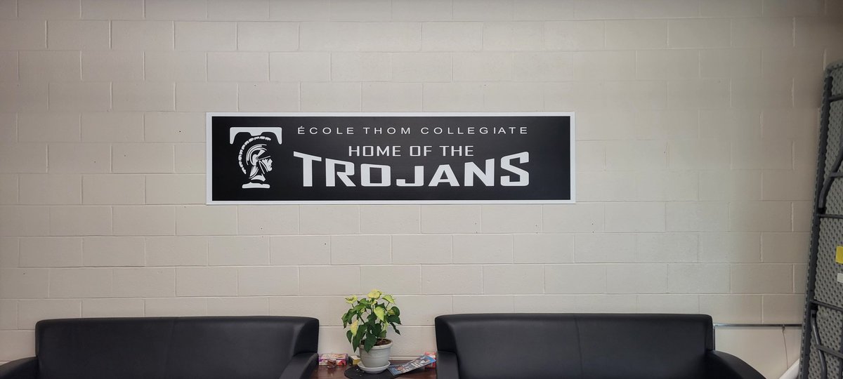This morning Trustees were welcomed into Ecole Thom Collegiate. It was a pleasure to see these amazing teachers in action. We listened to staff and students talk about the challenges and successes. The students were raving about the incredible staff at Thom!