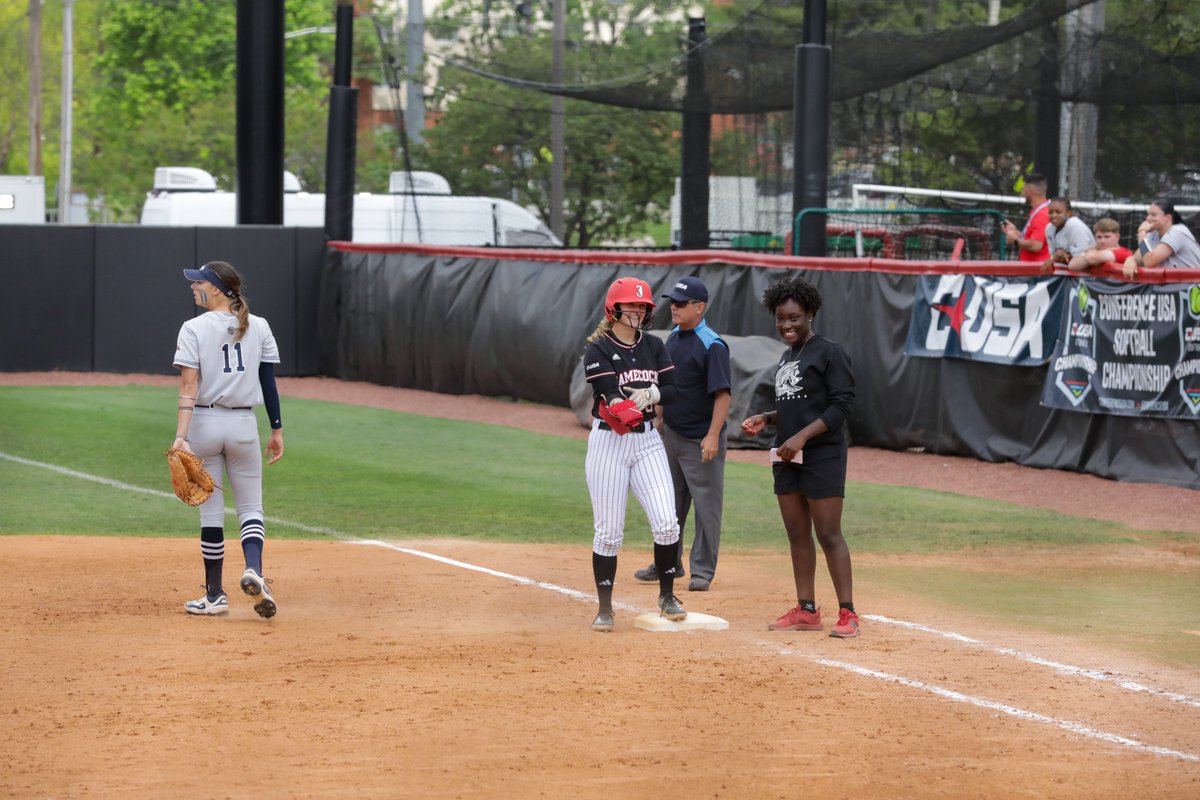M6 | The Gamecocks add two more in the top of the sixth

Jax State: 7
Liberty: 0

#StayCocky 🐔 | #FearTheBeak 👌