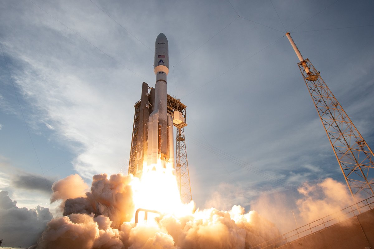 ProjectKuiper's tweet image. Behind-the-scenes images from our first full-scale mission with @ulalaunch, capturing the end-to-end process from integration to low Earth orbit.
Check out the full story and photo gallery: spr.ly/6016N31YK