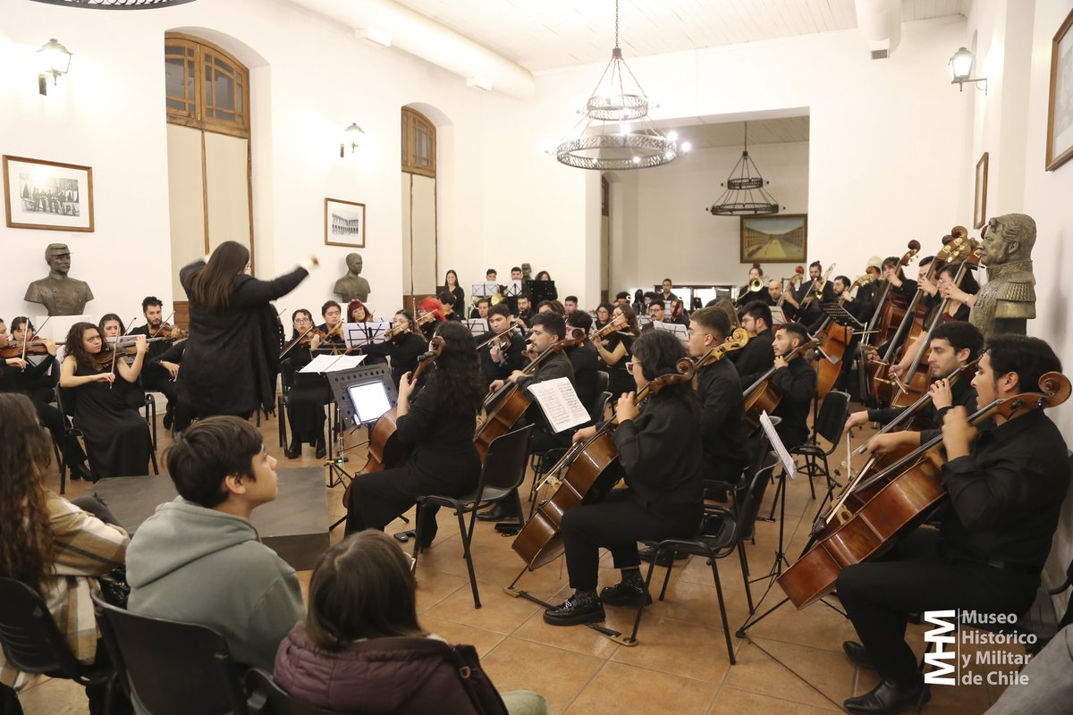 #ConciertoGratuito 
Revisa todas las fotografías de la presentación de la Camerata Cordillera en el <a href="/MHMChile/">MHM CHILE</a> en nuestro #fb: facebook.com/mhmchile