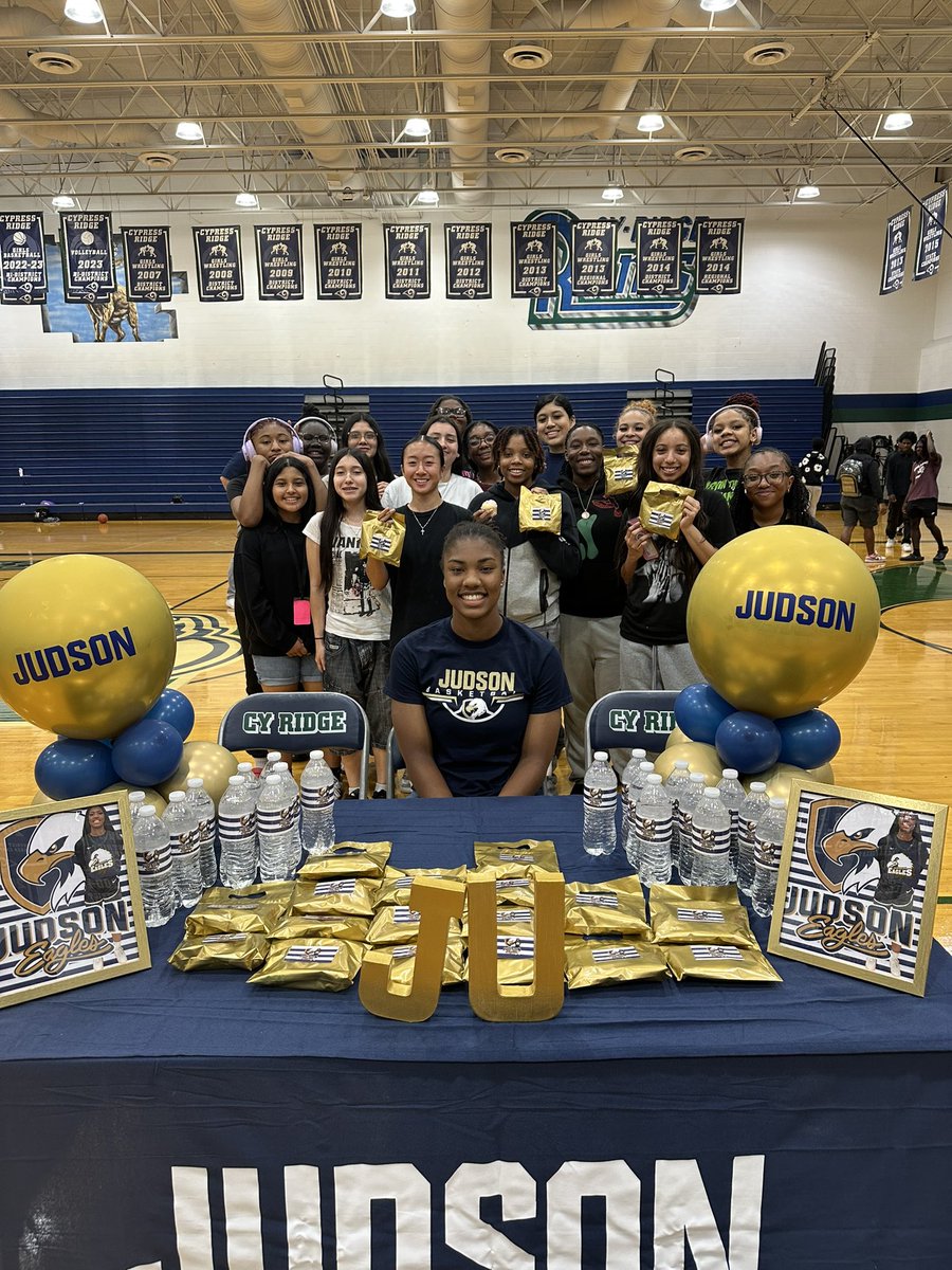 Our girl is officially an Eagle!!! Kierra we are so proud of you &amp; all you have accomplished here at Cypress Ridge! A four year letter winner, with an incredible work ethic, drive and mentality!  

Congratulations Kierra!! We can't wait to see you thrive in Chicago! 🎉🥳🏀🦅