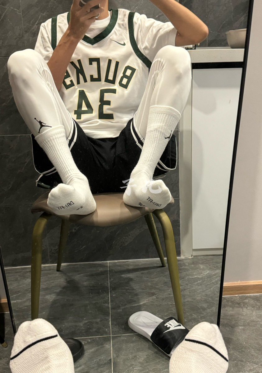 子凡（互推） tweet media