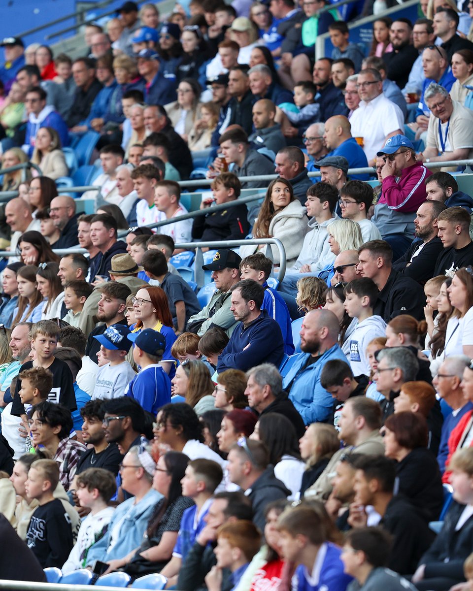 CardiffCityFPA's tweet image. Thank you for supporting today's charity match, #Bluebirds! 💙

#CityAsOne
