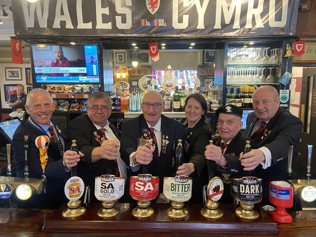 Well done and thank you to <a href="/OldArcader/">Old Arcade</a> on VE Day. They put #Labour <a href="/cardiffcouncil/">Cardiff Council</a> to shame.