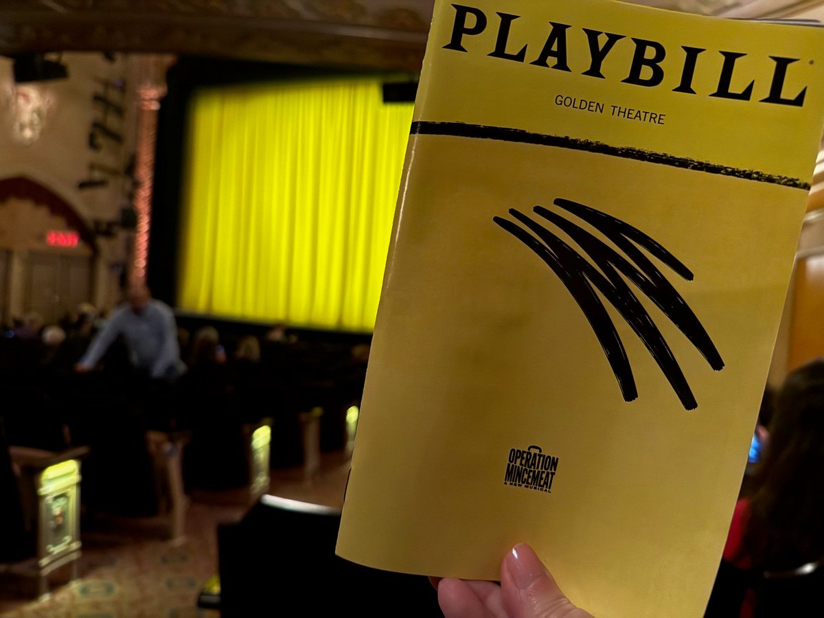 Just saw <a href="/mincemeatbway/">Operation Mincemeat on Broadway</a>, a musical based on a true story abt MI5 during WWII. The show came here w/its original London cast; each &amp;every one is absolutely brilliant! One, <a href="/jakmalone_/">Jak Malone💅🏻😎</a> , makes you laugh 1 sec then breaks your❤️the next &amp;stops the show completely. RUN TO SEE IT!