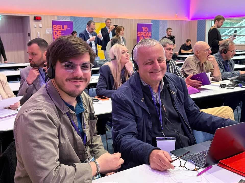 FloRiolacci 🍂🥀🍃🌹 tweet media