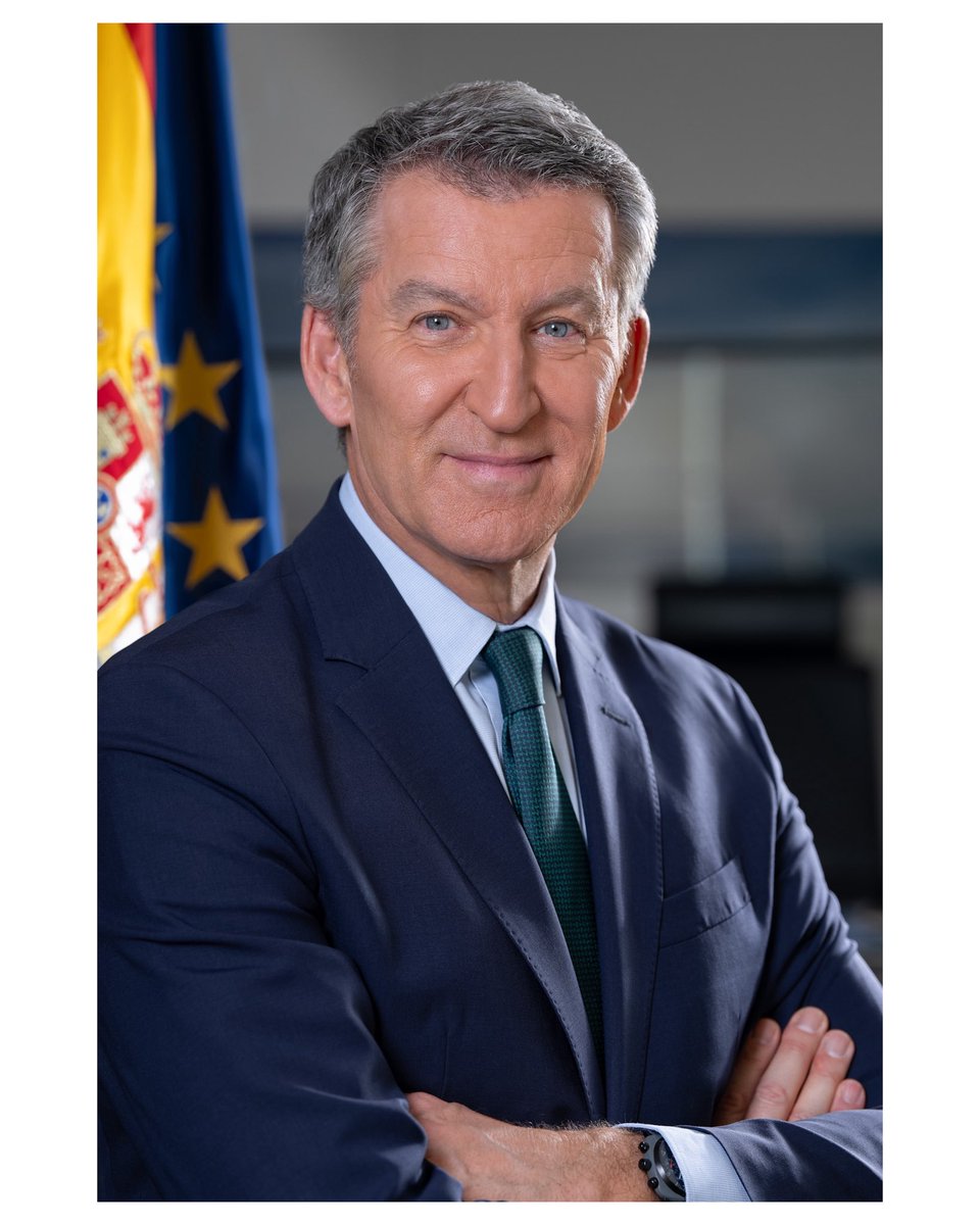 Hace un par de meses tuve la oportunidad de actualizar el retrato del Presidente del Partido Popular.

📷 <a href="/DiegoPuertaPH/">Diego Puerta Fotógrafo</a> 

#retrato #politica