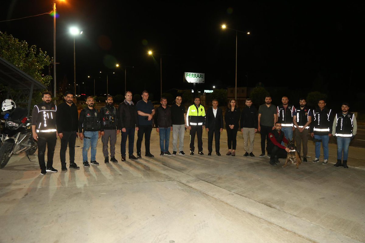 🟥Şanlıurfa'da Uyuşturucuya Karşı Kararlı Mücadelemizde Önemli Sonuçlar Alıyoruz❗

⚠️ İl Emniyet Müdürlüğümüz Tarafından Dün Gece Düzenlenen Operasyonda;

◼️68 Kilo 500 Gram Eroin,
◼️23 Kilo 500 Gram Skunk,
◼️9 Kilo Toz Esrar,

Ele geçirilmiş,

⚠️1 Kişi Yakalanarak Gözaltına