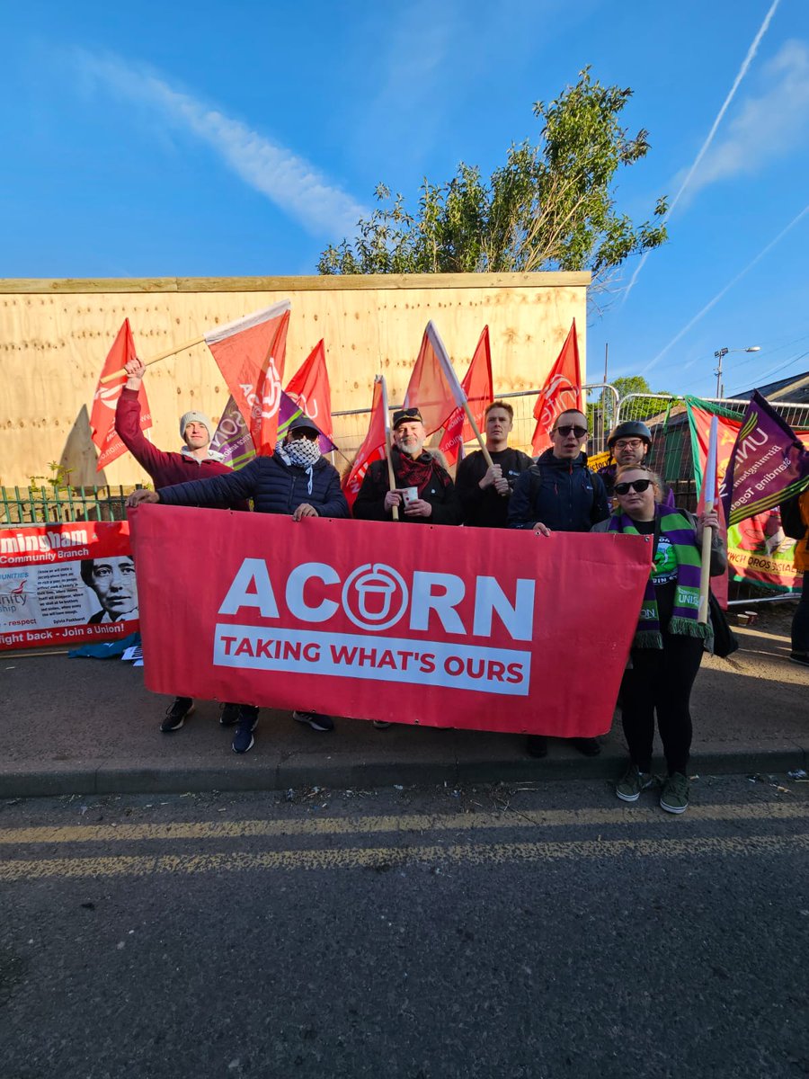 ACORN Birmingham (@acornbirmingham) on Twitter photo When are <a href="/BhamCityCouncil/">Bham City Council</a> going to meet the reasonable demands of our bin workers? ACORN went to the mega picket yesterday because the only way to end the strikes is for <a href="/CllrJohnCotton/">John Cotton</a> to stick to his claim that 'no-one needs to lose income' and make a deal that ensures this. When are <a href="/BhamCityCouncil/">Bham City Council</a> going to meet the reasonable demands of our bin workers? ACORN went to the mega picket yesterday because the only way to end the strikes is for <a href="/CllrJohnCotton/">John Cotton</a> to stick to his claim that 'no-one needs to lose income' and make a deal that ensures this.