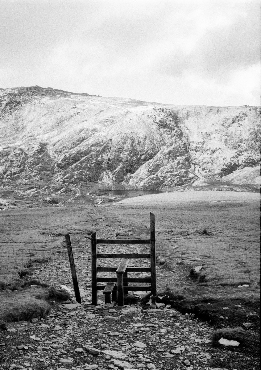 ILFORDPhoto's tweet photo. Jan shot a roll of Kentmere Pan 200 on his Pentax 17 while exploring the stunning landscapes of Anglesey.

©jan.onfilm

#ilfordphoto #kentmere200 #kpan200 https://t.co/pF1mbzgrs1
