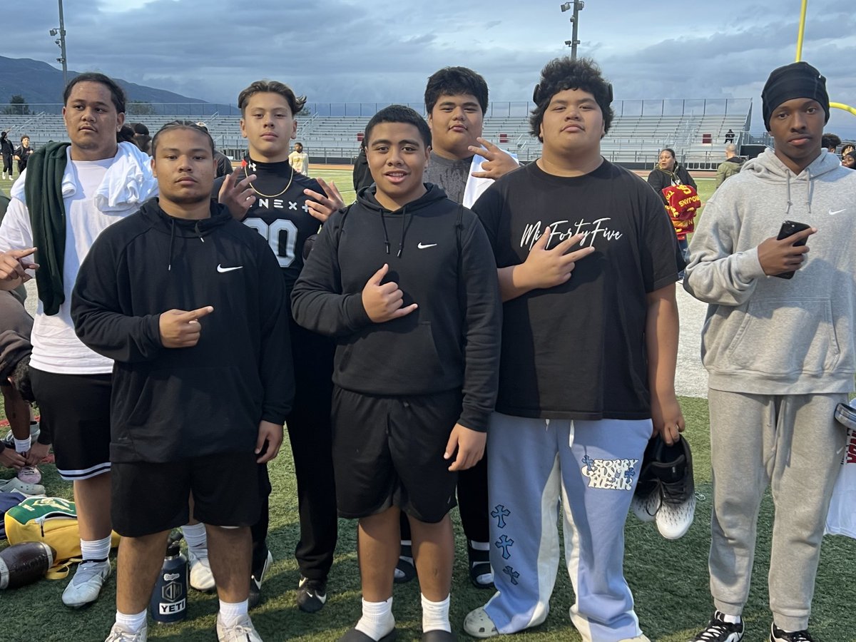 Josiah Whipp (@josiah_whipp) on Twitter photo Got some work with some of my 13U teammates from last year. Got some work with some of my 13U teammates from last year.