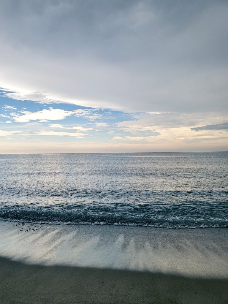 Thank You, Lord. Such a sweet day by the shore.