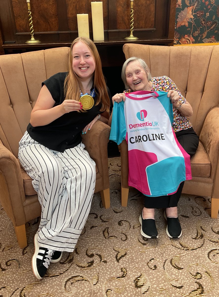 thermbi's tweet image. Congratulations to Caroline, Administration Assistant at Prince Michael of Kent Court, in #Watford for completing the #LondonMarathon for the very first time, and raising over Β£3000 for @DementiaUK πββοΈ
π To read more about her achievement, visit: bit.ly/3Z5KfvO