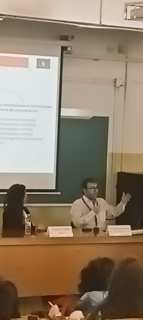 vyancelibrarian's tweet image. #crecs2025
Ponencia: Instituciones de investigación en medios de comunicación: una aproximación cuantitativa a gran escala a través de menciones indexadas en motores de búsqueda
Enrique Orduña-Malea
Modera: Carolina De-Volder