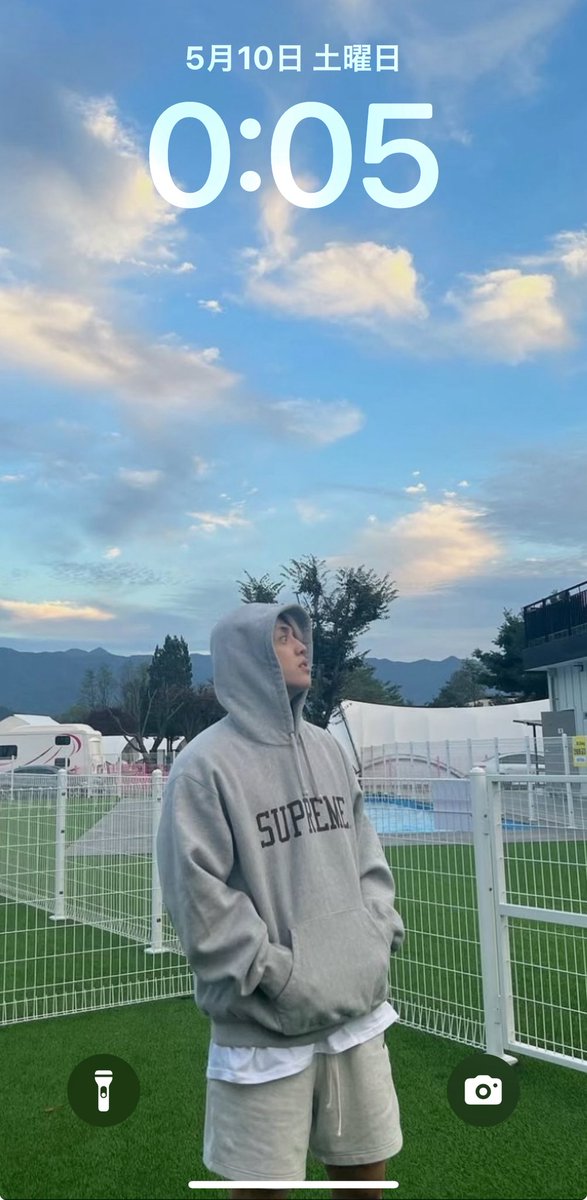 himahao1's tweet photo. #SEVENTEEN  #SCOUPS  #Wallpaper https://t.co/JTmvnHQJ6U
