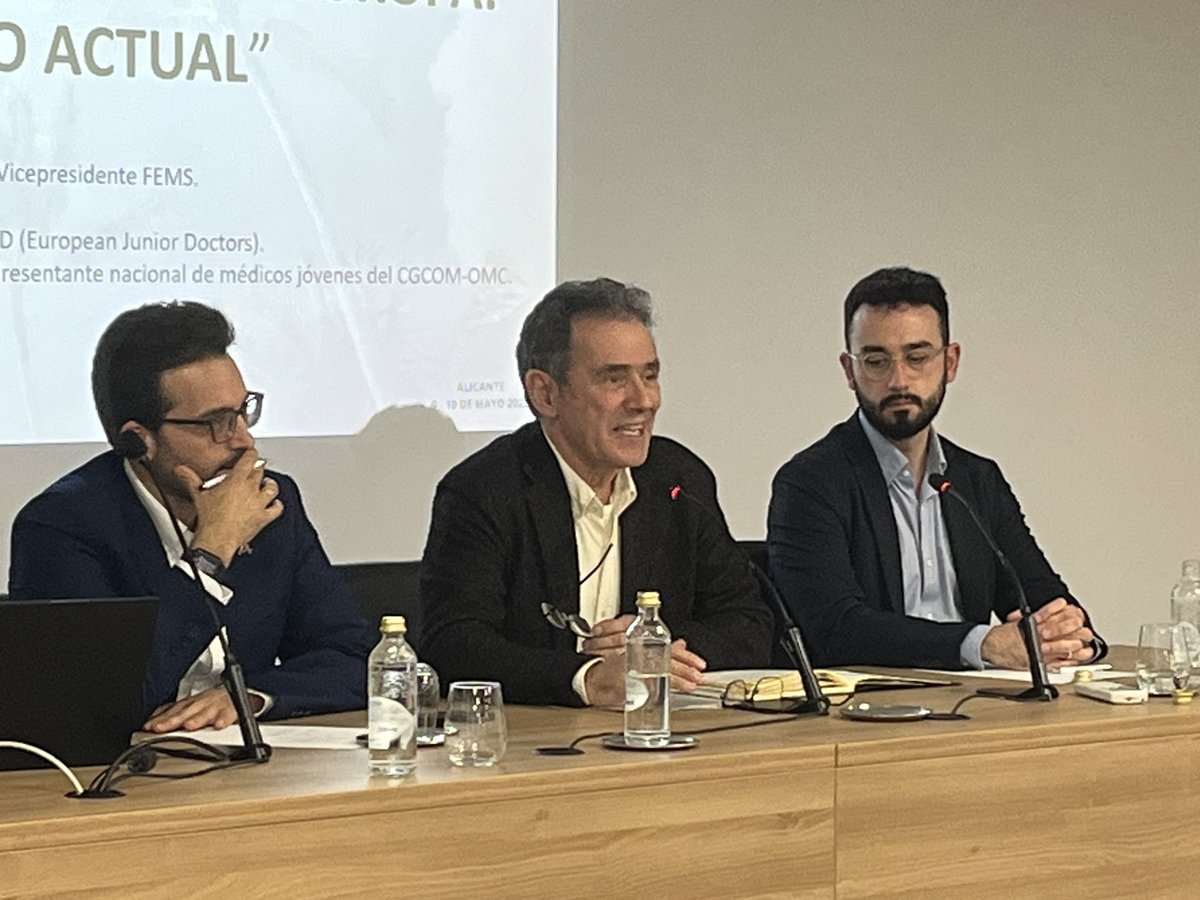 CESM (@cesm_sindicatos) on Twitter photo ✅La primera mesa de la jornada #CESMSaludLaboral busca hacer una foto actual de la situación de la profesión médica en Europa. Moderada por <a href="/AlexRamosTorre/">Álex Ramos</a> cuenta con Álvaro Cerame y <a href="/dosanz10/">Domingo Antonio</a> para hacer la radiografía general.
#NoticiasCESM #SindicatoMédico ✅La primera mesa de la jornada #CESMSaludLaboral busca hacer una foto actual de la situación de la profesión médica en Europa. Moderada por <a href="/AlexRamosTorre/">Álex Ramos</a> cuenta con Álvaro Cerame y <a href="/dosanz10/">Domingo Antonio</a> para hacer la radiografía general.
#NoticiasCESM #SindicatoMédico