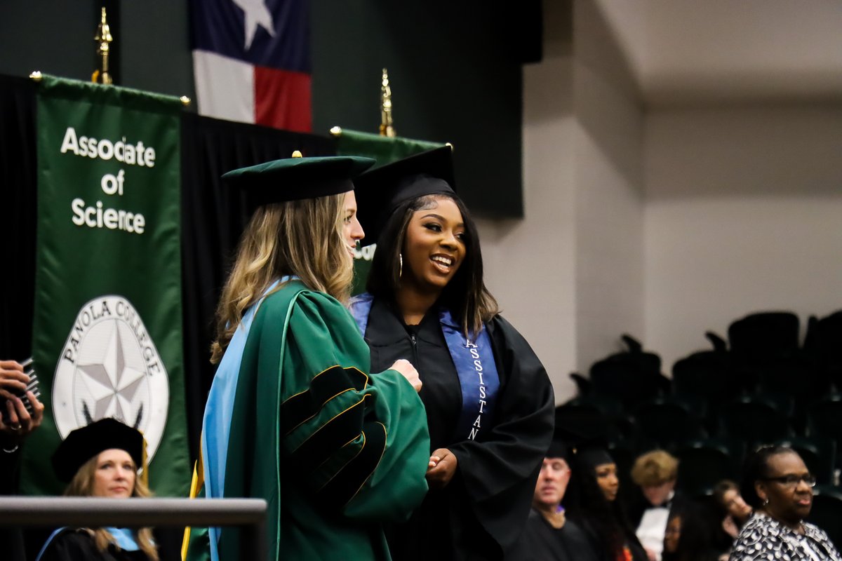 🎓✨💚