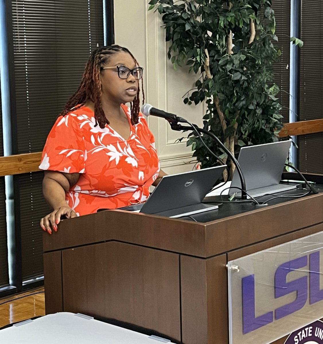 CancerLouisiana's tweet image. Community Health Researcher and this morning&apos;s @PPC_CHMC keynote Dr. Shakiera Causey urged conversation, not conflict, when talking with youths about vaping. ppc2025.com/program