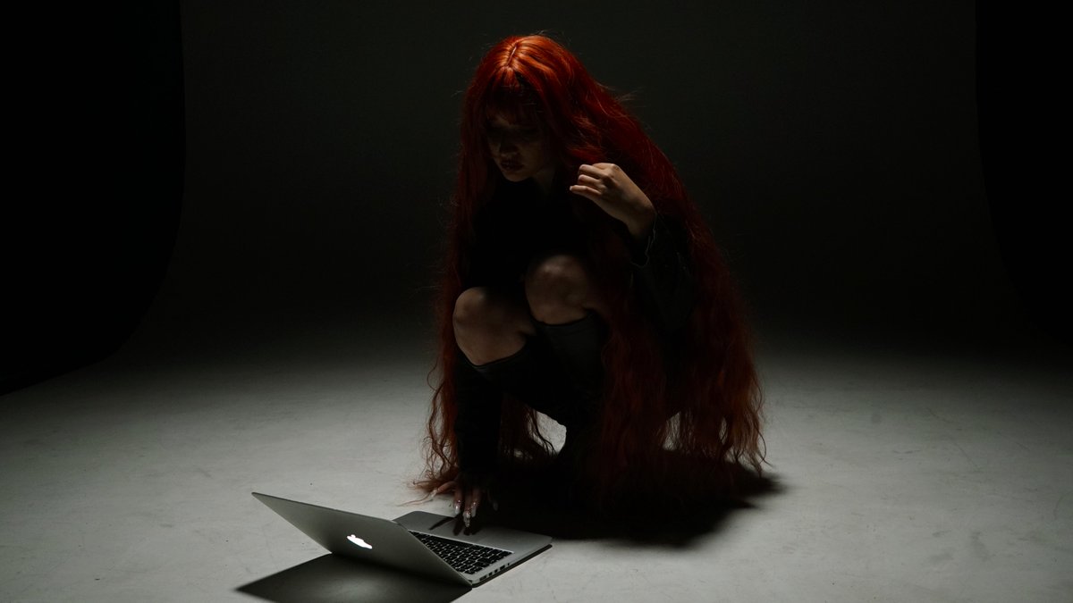 𝙴𝙽𝚃𝙴𝚁 𝚃𝙷𝙴 𝚅𝙾𝙸𝙳 十三 tweet media