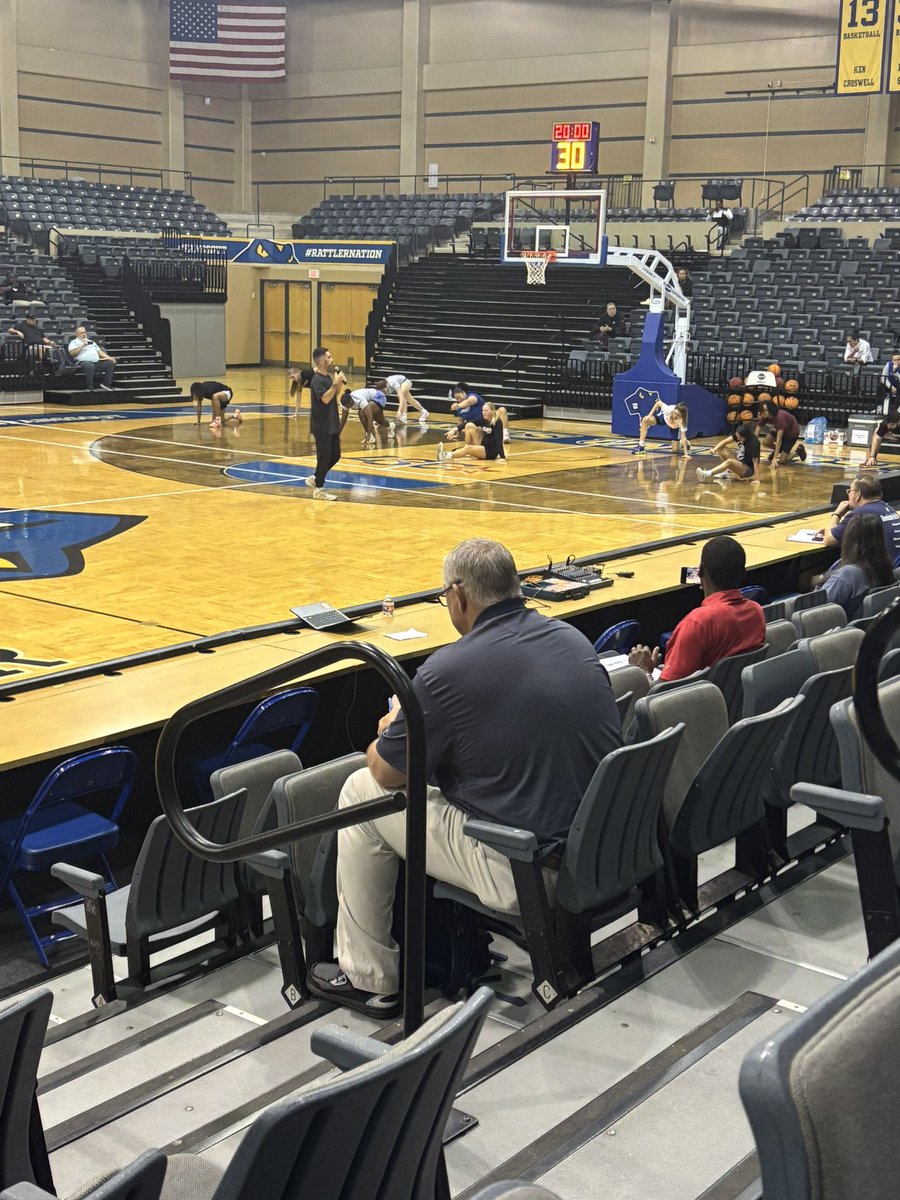 Coach Bryant (@shanebryant31) on Twitter photo Thank you to <a href="/CoachCristianGP/">Cristian Plascencia</a> for sharing with us some great practices and exercises for developing durable, flexible, and explosive basketball players. We appreciate your wealth of knowledge in strength and conditioning!! Thank you to <a href="/CoachCristianGP/">Cristian Plascencia</a> for sharing with us some great practices and exercises for developing durable, flexible, and explosive basketball players. We appreciate your wealth of knowledge in strength and conditioning!!