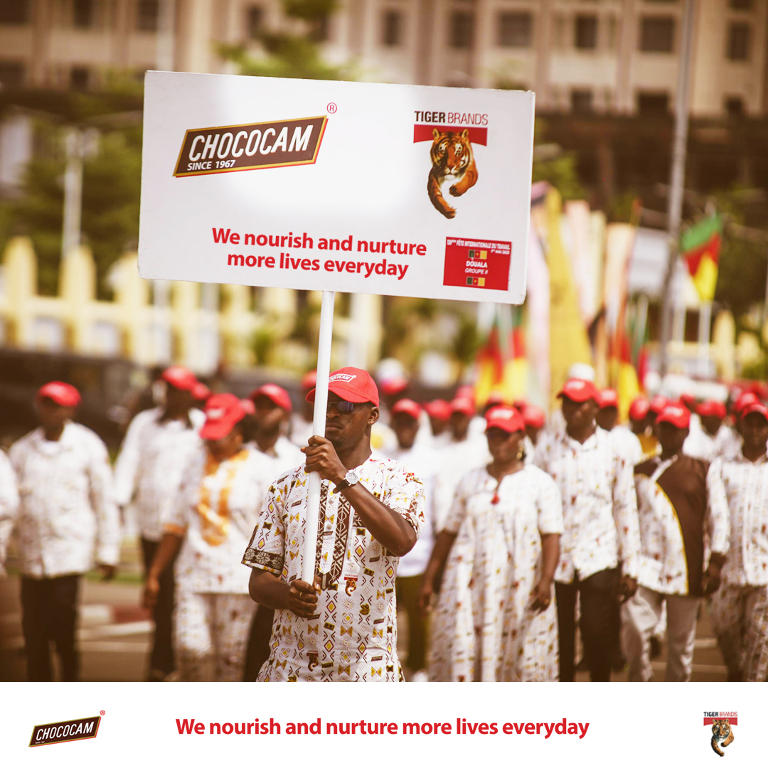 ChococamFMCG's tweet photo. 🇨🇲Nous avons marché, fiers et unis, pour incarner notre engagement collectif.
Ce 1ᵉʳ mai 2025, les Tigres de CHOCOCAM ont défilé avec fierté, illustrant la force, la solidarité et la passion qui nourrissent notre mission chaque jour.
#CHOCOCAM #FêteDuTravail #LabourDay #Défilé https://t.co/5kUCdKGs6L