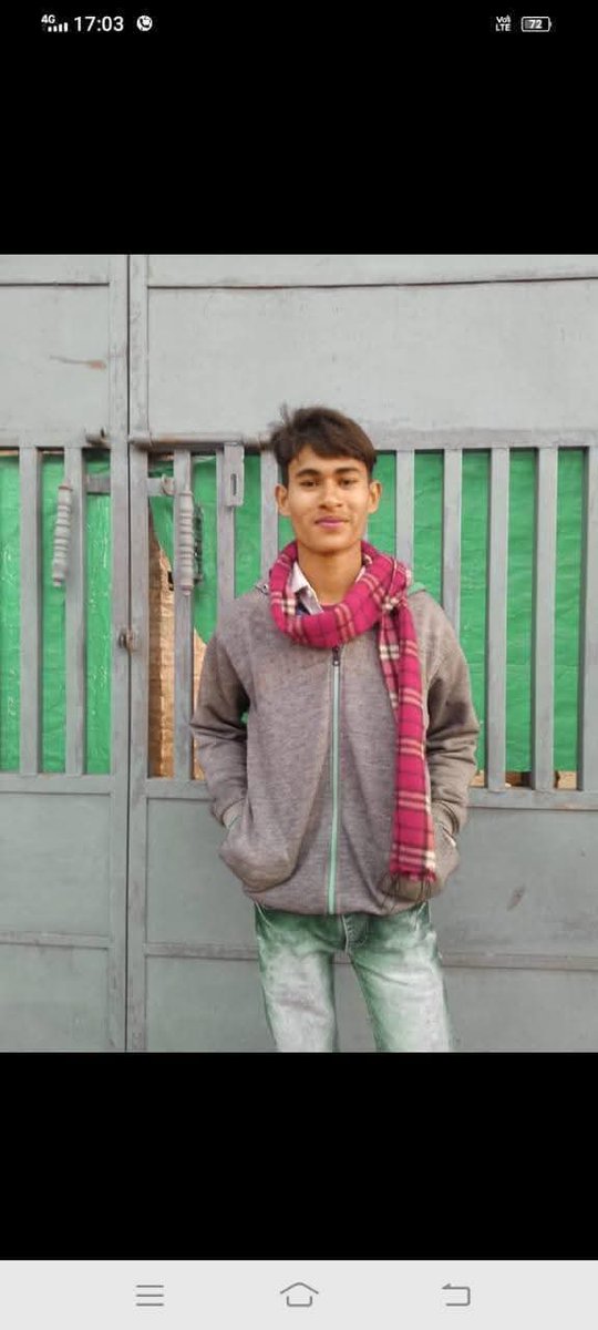 v744918's tweet photo. थाना क्षेत्र कोख़राज के झंडापुर गांव का अफसर अली खुशी जो पाकिस्तान जिंदाबाद के नारे लगा रहा है हमारे भगवान के सर पर पाकिस्तान के पर को दिखा रहा है इसके खिलाफ कार्रवाई होनी चाहिए। 
@kaushambipolice 
 @myogiadityanath 
 @DMkaushambi https://t.co/gg8Nnhpfvw