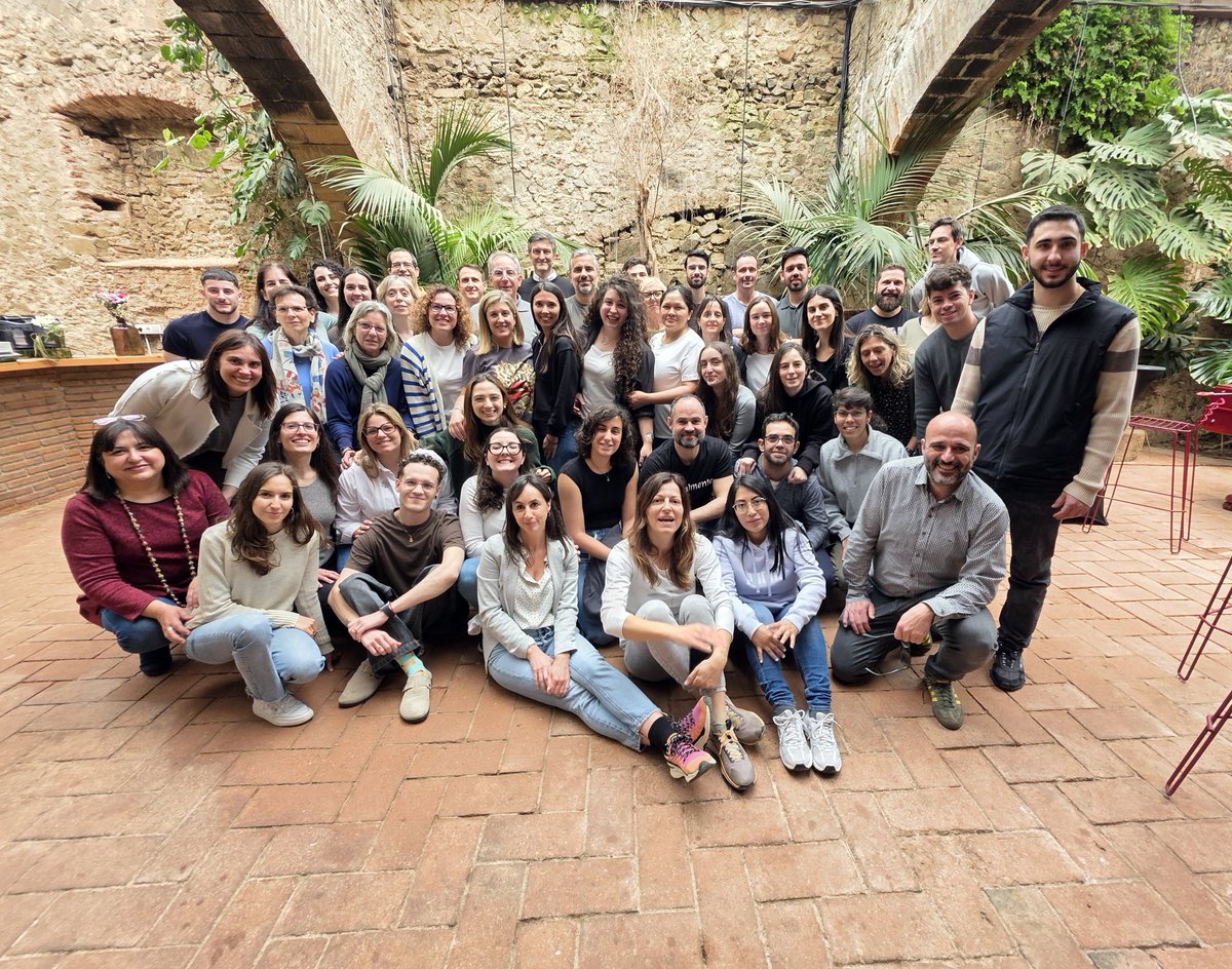 GTRecerca's tweet photo. 🔹Avui hem celebrat el 'retreat' del personal de gestió de l'IGTP, una jornada per compartir experiències i reforçar vincles

🚀 Treball en equip i rialles per continuar construint el futur de l'Institut amb energia i complicitat

📌 Espai Can Marí @CasinodeTiana 

#IGTPteam https://t.co/nCtMf1Hr72