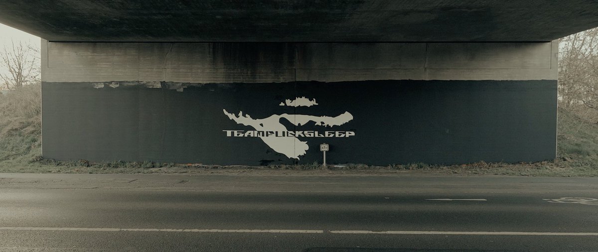 kidd's tweet image. Thousand Yard Stare

open.spotify.com/track/4nbtB11C…

🖤