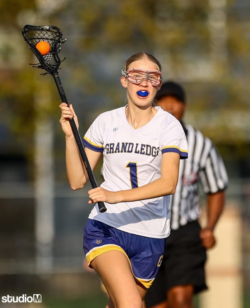 mraska11's tweet image. GL Girls Lacrosse improved to 10-3-1 this week after wins at Flushing and Swartz Creek. Wonderful team dinner on Sunday and they did an amazing job raising money for a great cause this past Wednesday! @alexis_raska