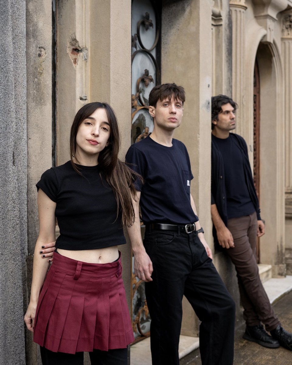 HOY en Club Lucille! Junto a <a href="/adictabanda/">ADICTA BANDA oficial</a> y Bubis Vayins a las 23hs en el Festival Guardianes de la Llama ❤️‍🔥
Últimas anticipadas passline.com/eventos/guardi…