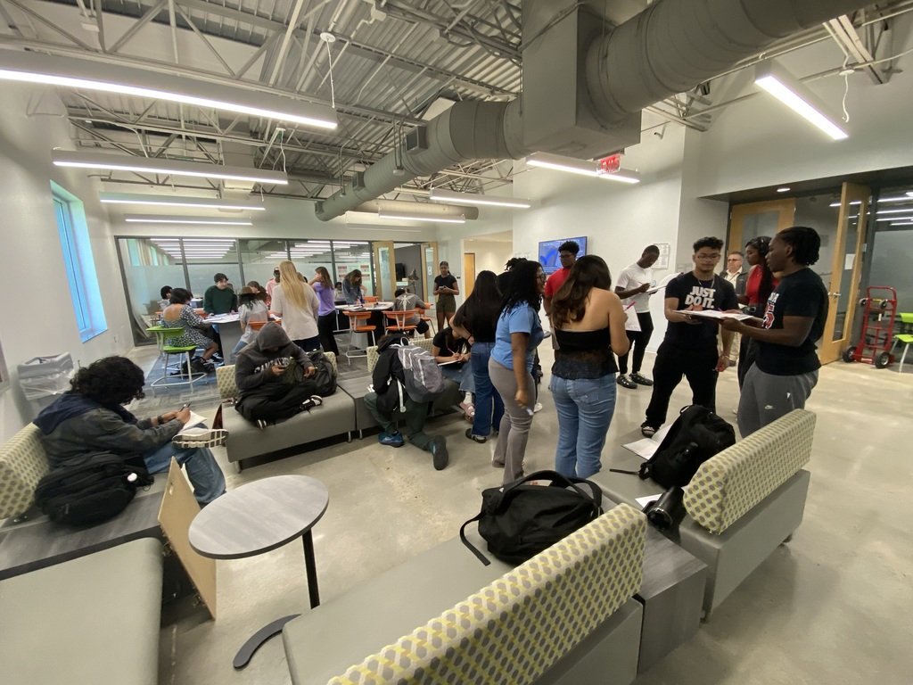 MCHSDurhamTech's tweet image. Our Yearbook Distribution and Signing Party was a hit! Students who still need to get theirs can do so before noon in 4-155 next week.