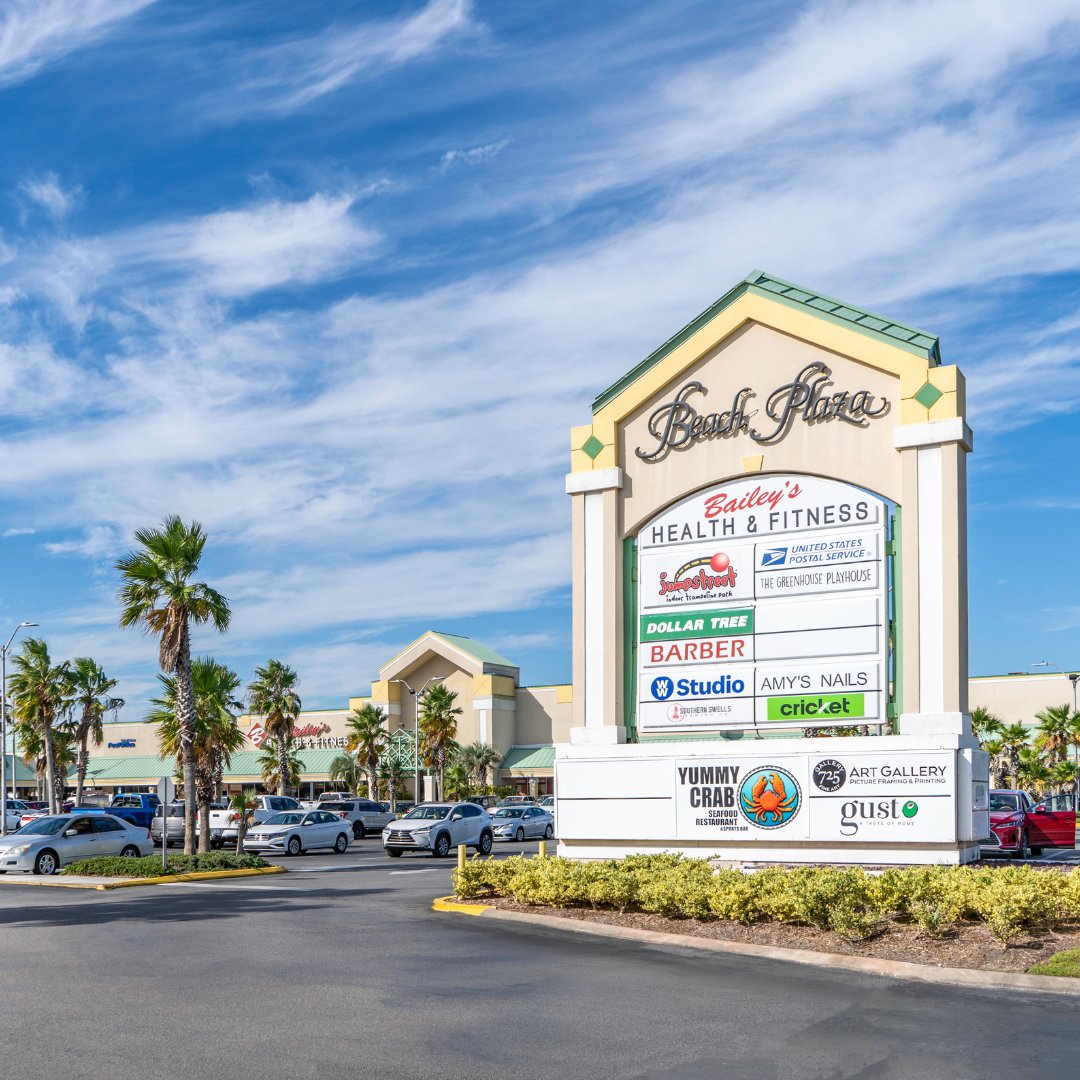 AshProperties's tweet image. Discover your next business location at Beach Plaza! With prime exposure and an unbeatable location, this is the perfect spot for your business to thrive.  Ready to take the next step? Call us at (904) 992-9000 for leasing opportunities! 

#AshProperties #CRE #JacksonvilleBeach