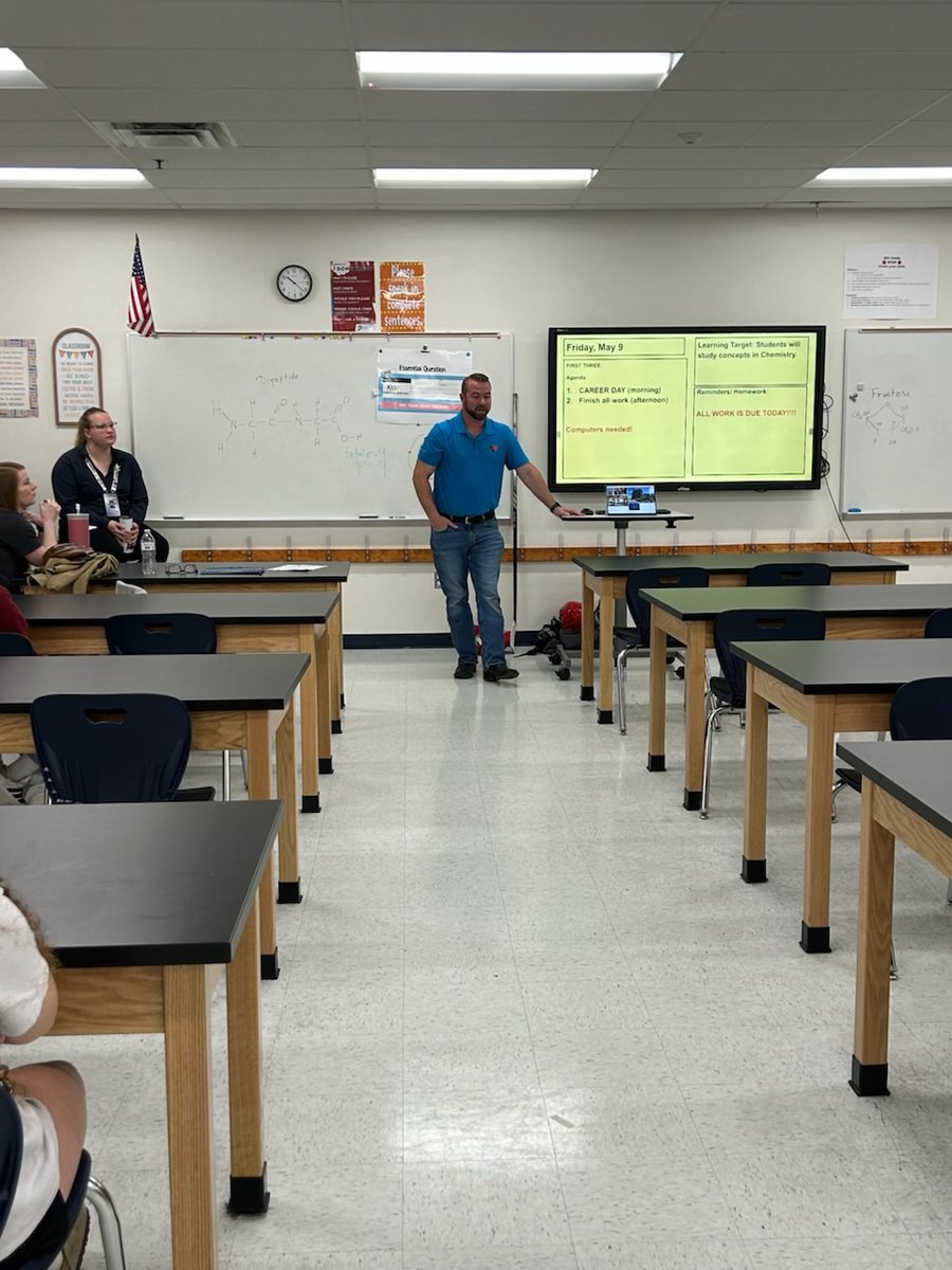 VectorSystemsUS's tweet image. Career Day for AVID Advancement Via Individual Determination class for the National Career &amp;amp; Career Event. 

Vaughn Watson from #VectorSystemsUSA is speaking to aspiring McKinney 8th grade classes on what Career and Education options are available.