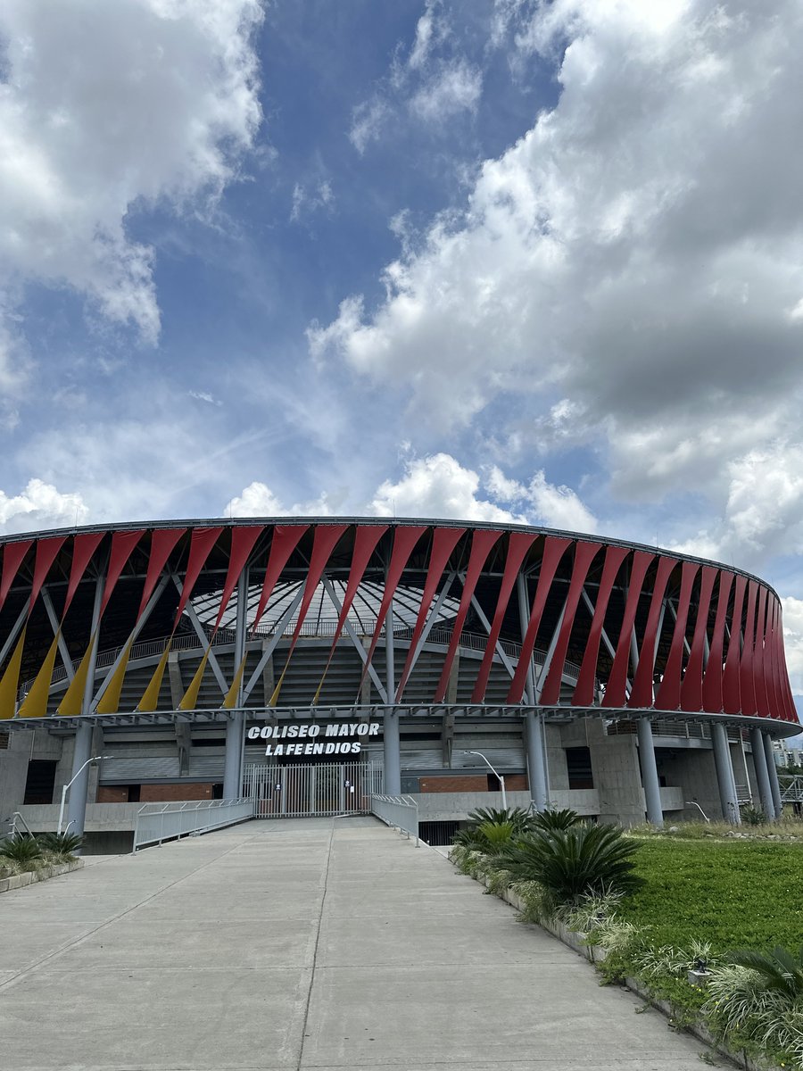 ElTortugazo's tweet image. Entonces al mejor escenario deportivo de la ciudad se le mete el agua cada que llueve.