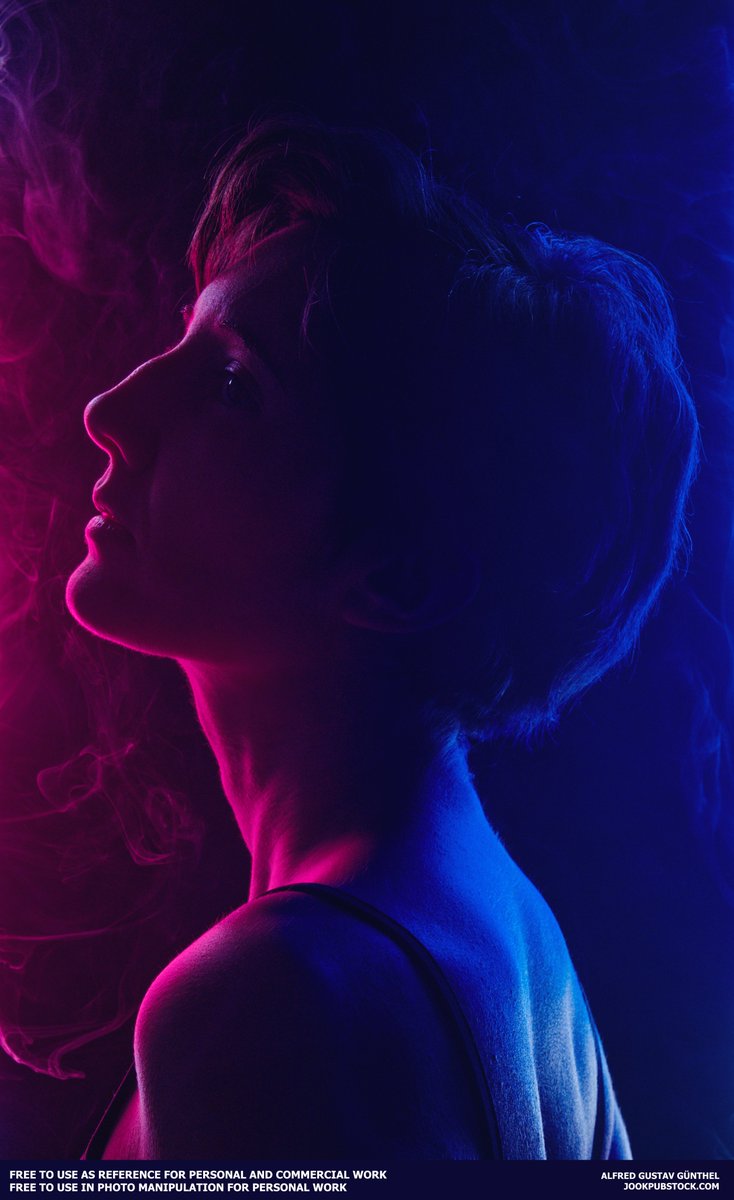 JookpubStock's tweet image. Rim light and smoke are a great combo for portraits. ✨