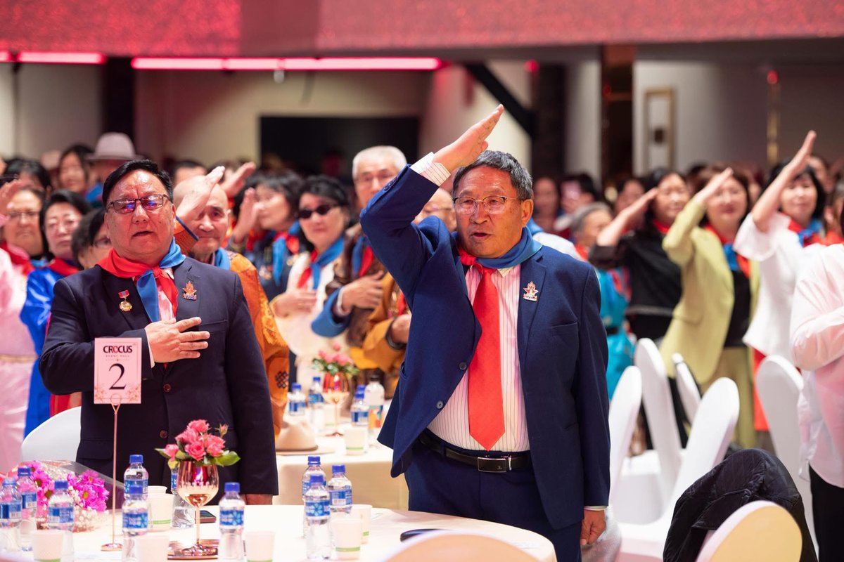 ТЭД БАС ХҮҮХЭД Байсан 😅