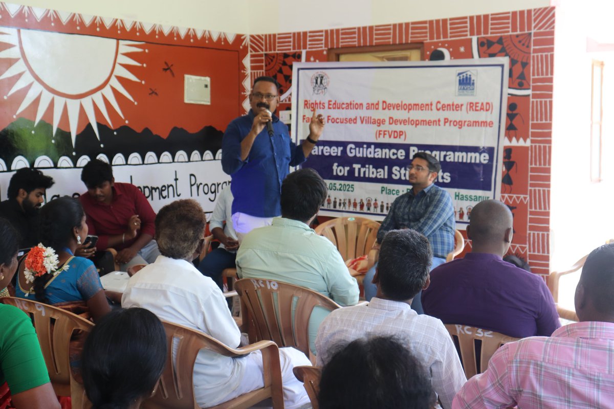 READSathy's tweet image. Carrier Guidance Program&quot;
#READ_INDIA
#ERODE_DISTRICT
#CARRIER_GUIDANCE
#MOTIVATION
#TRIBAL_CHILDREN
#ENCOURAGEMENT
#TRIBAL_CHILDREN_HIGHER_STUDIES
READ organization organized  the Carrier Guidance Program to Tribal children at Hasanur Hills