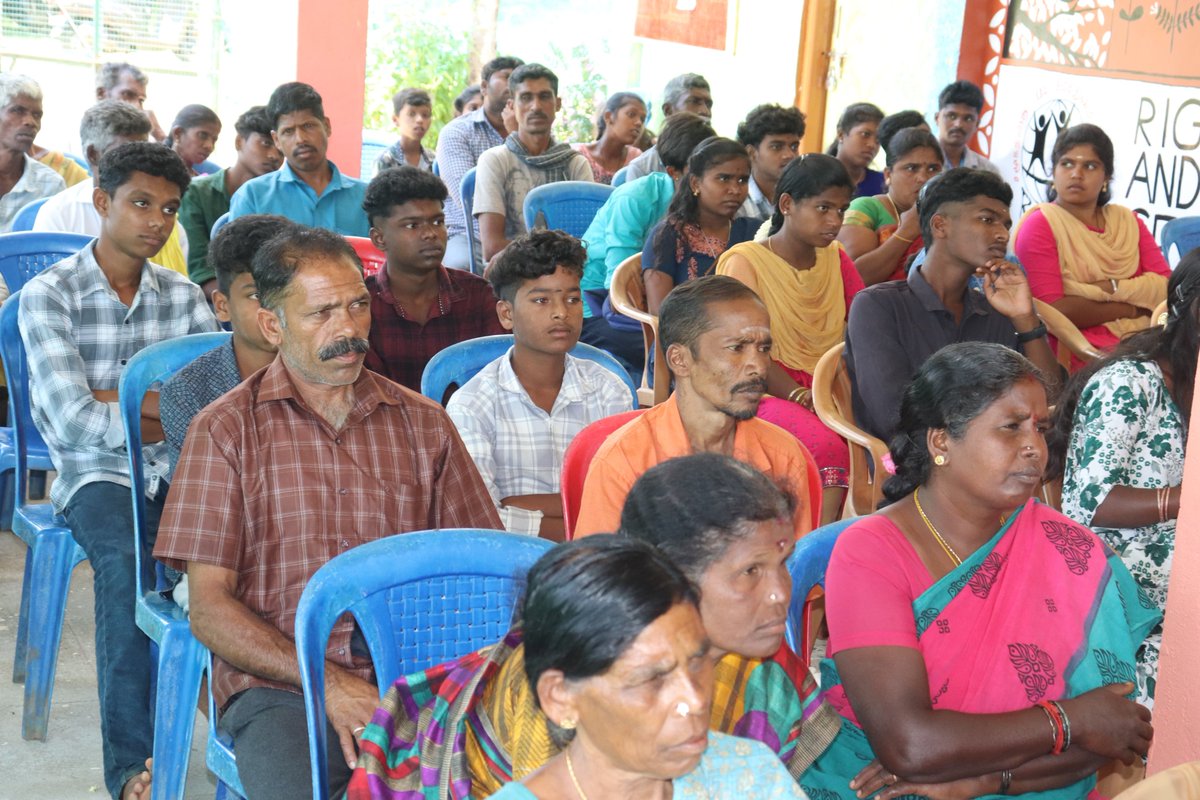 READSathy's tweet image. Carrier Guidance Program&quot;
#READ_INDIA
#ERODE_DISTRICT
#CARRIER_GUIDANCE
#MOTIVATION
#TRIBAL_CHILDREN
#ENCOURAGEMENT
#TRIBAL_CHILDREN_HIGHER_STUDIES
READ organization organized  the Carrier Guidance Program to Tribal children at Hasanur Hills