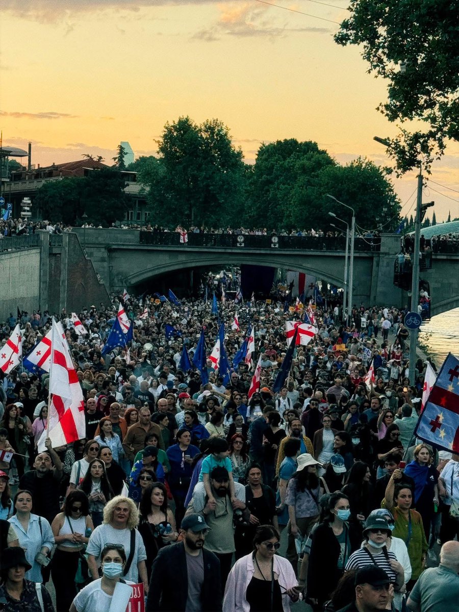 mariamgegu's tweet image. Europe day march in Tbilisi.
#GeorgiaProtests #TerrorinGeorgia