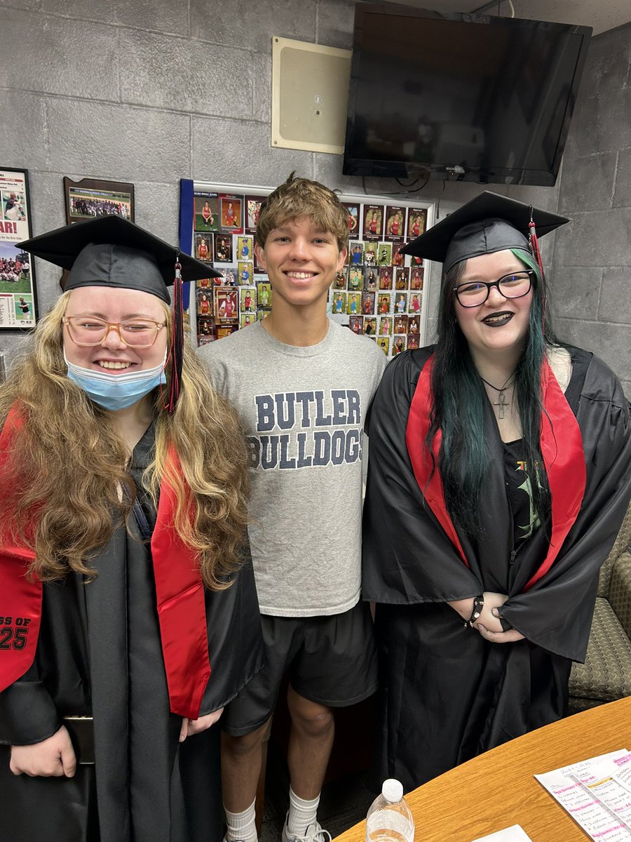 3 of my favorite 2025 Wapahani Graduates. It’s not all about Sports. Our WHS Teachers and Leaders truly care. I owe these gals some Wingstop real soon. #LpSelma
