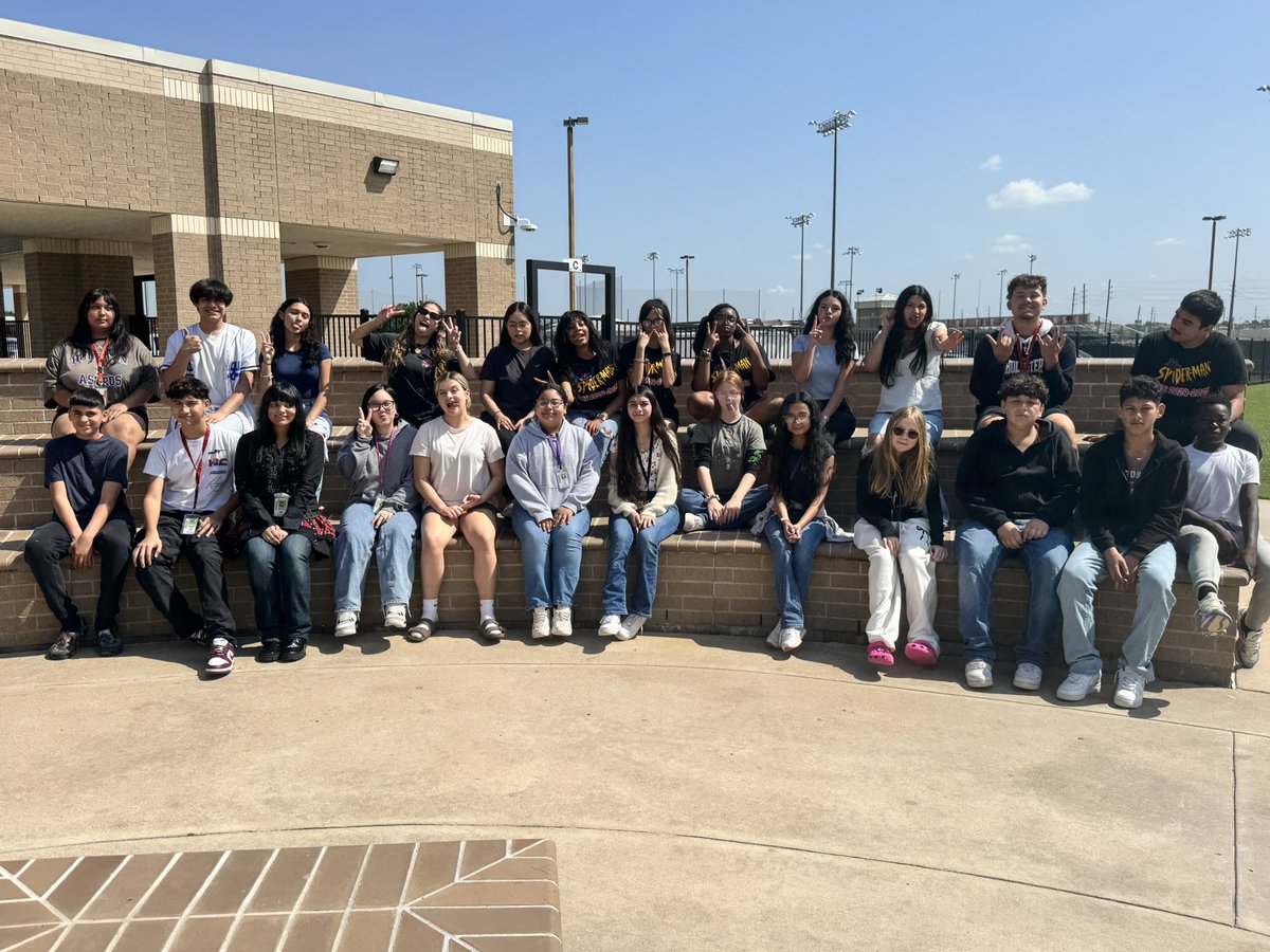 CyLakes PALs (@cylakespals) on Twitter photo Reverse PALs travel day with the middle school was definitely bittersweet! Some of them will be joining us on campus next year! Thanks <a href="/WatkinsBulldogs/">Watkins MiddleSchool</a> Reverse PALs travel day with the middle school was definitely bittersweet! Some of them will be joining us on campus next year! Thanks <a href="/WatkinsBulldogs/">Watkins MiddleSchool</a>