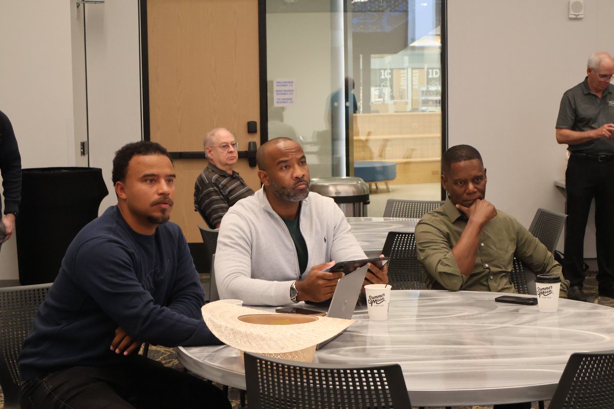 Thank you to all who joined Mayor Pro Tem <a href="/bill4frisco/">Bill Woodard</a> at this morning's 'Coffee ☕️ with the Mayor.' The conversation was all about parks and trails, and guest speaker Michael Kim, Senior Park Planner <a href="/playfrisco/">Play Frisco - Parks & Recreation</a> provided an update on a number of projects currently in design or