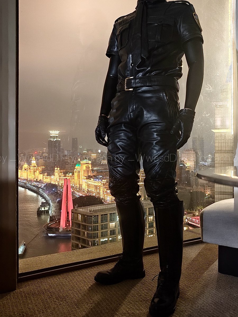 是外皮内胶
#rubber #latex #leather #gay