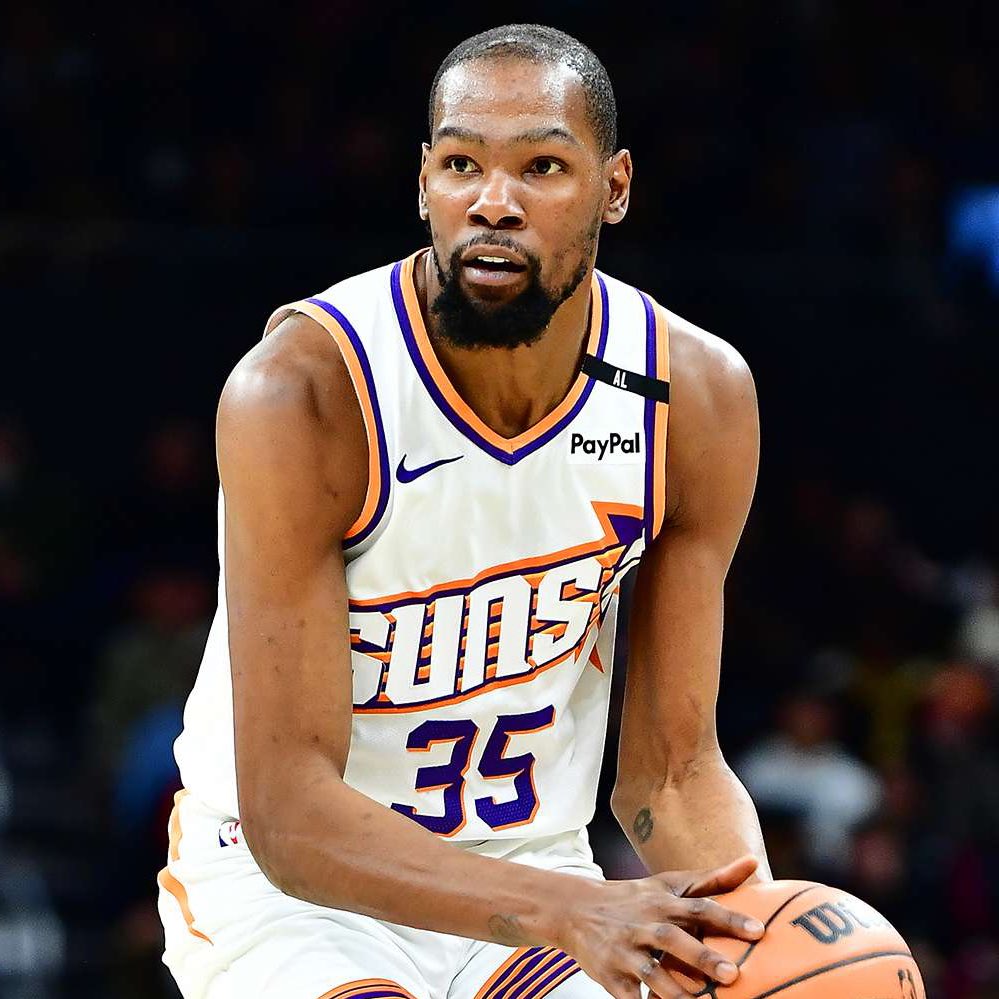 Kevin Durant on X:

“Good, I never loved the spotlight anyway. Always just wanted money, buckets and girls.”

💯💯💯