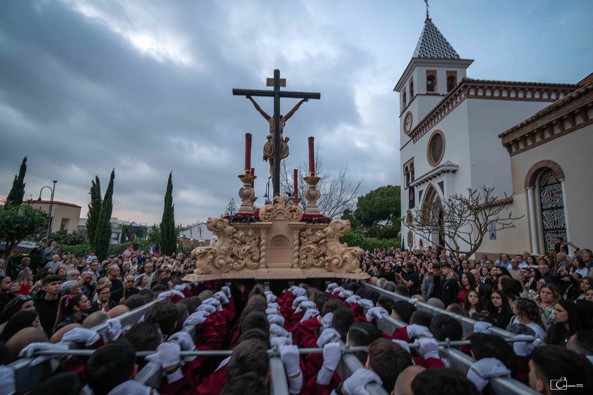 Hoy es Viernes.

#CofradiasMLG
#DelBarrioparaelBarrio

📸 <a href="/onerom58/">Armando Moreno</a>